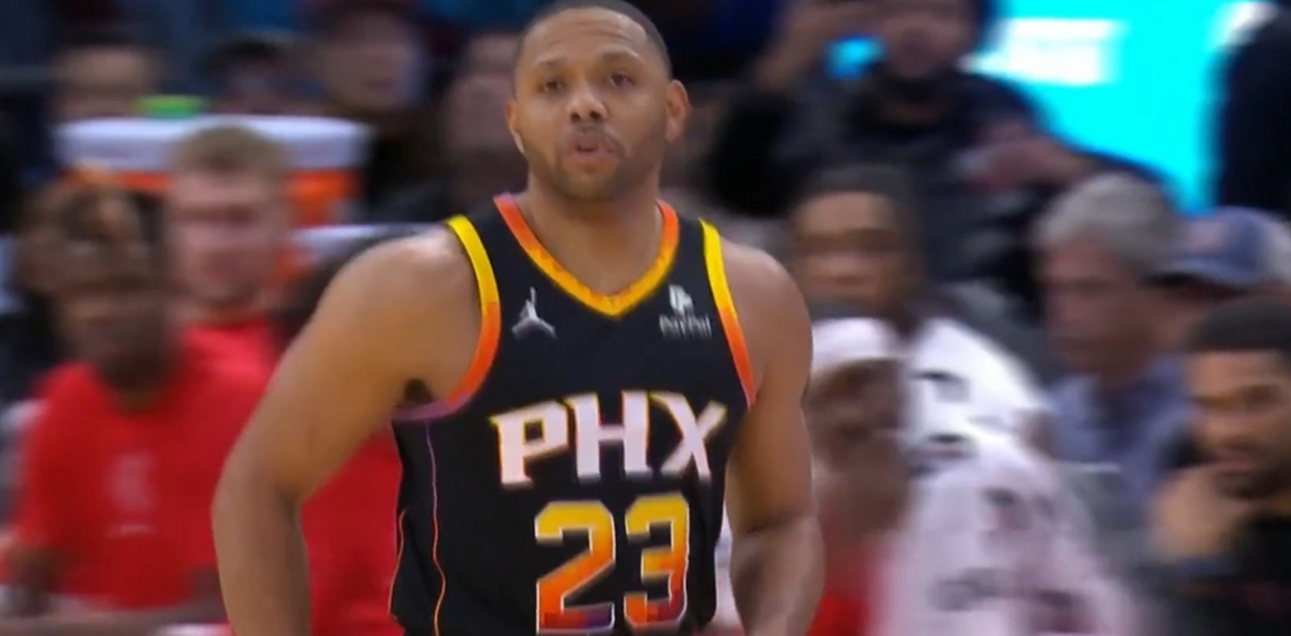 爱游戏tv-火箭客场战胜国王，戈登贡献27分