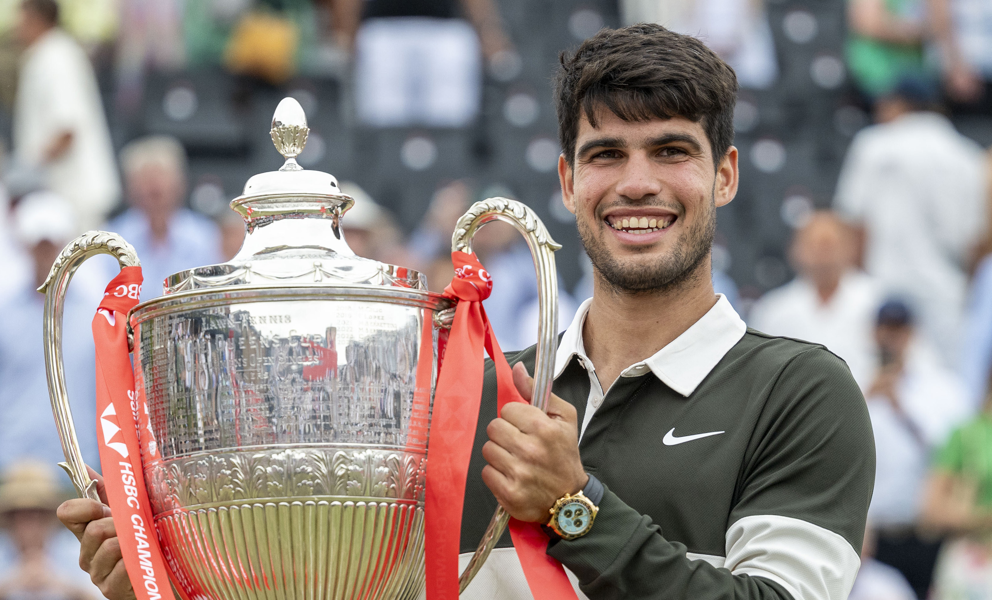 爱游戏-包含欧洲网球队逆转世界网球队，阿尔卡拉斯关键制胜的词条