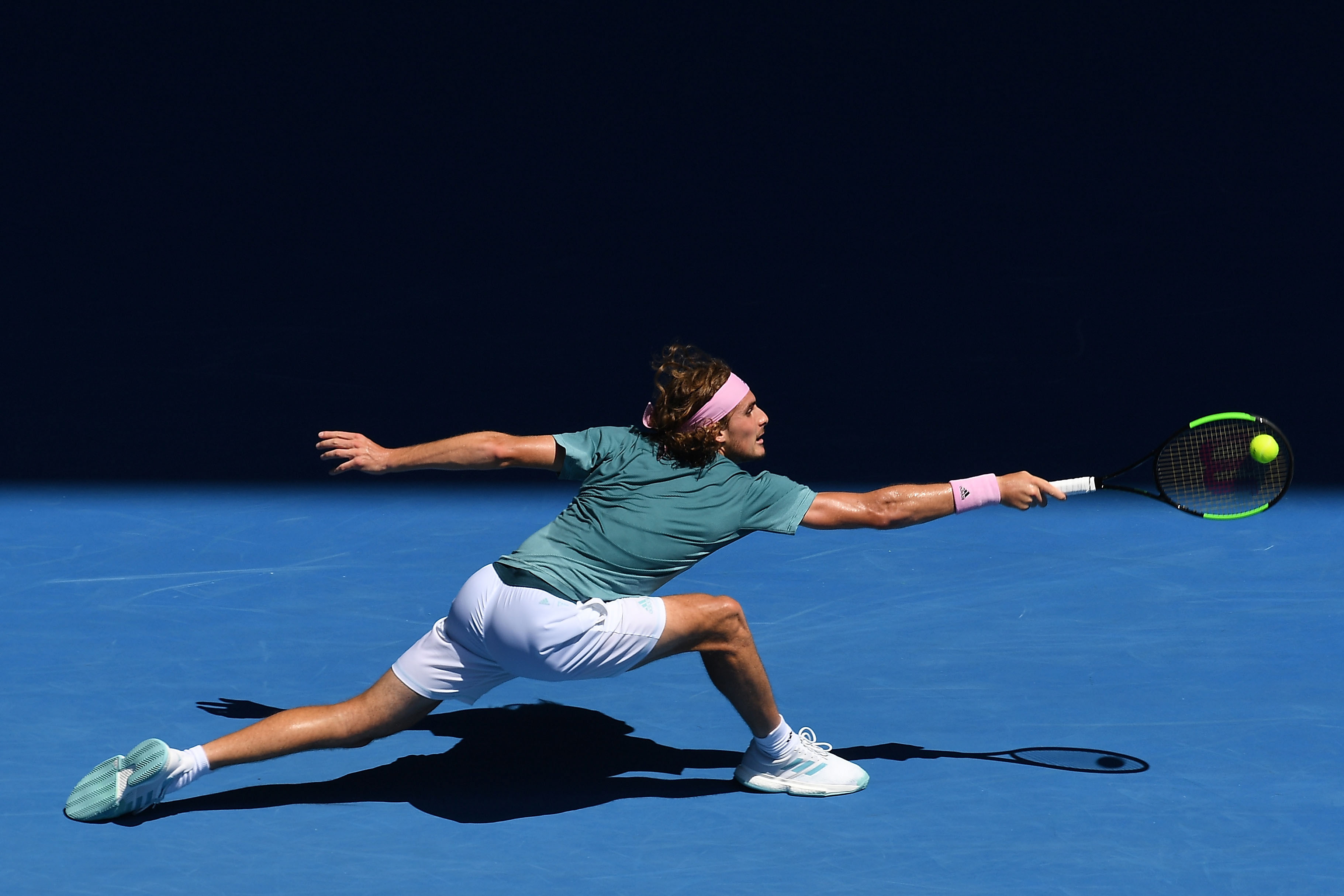 关于世界网球队轻取澳大利亚网球队,西西帕斯打破历史纪录的信息 关于世界网球队轻取澳大利亚网球队,西西帕斯打破历史纪录的信息