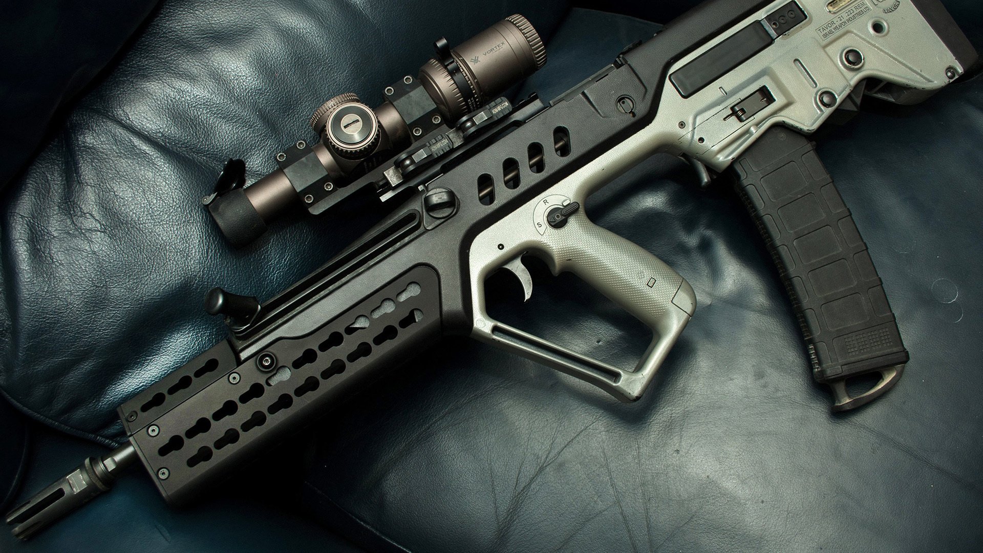 爱游戏入口-阿尔瓦雷斯爆发助阿根廷，芬兰冲垮威尔士，足球之夜的双重奏