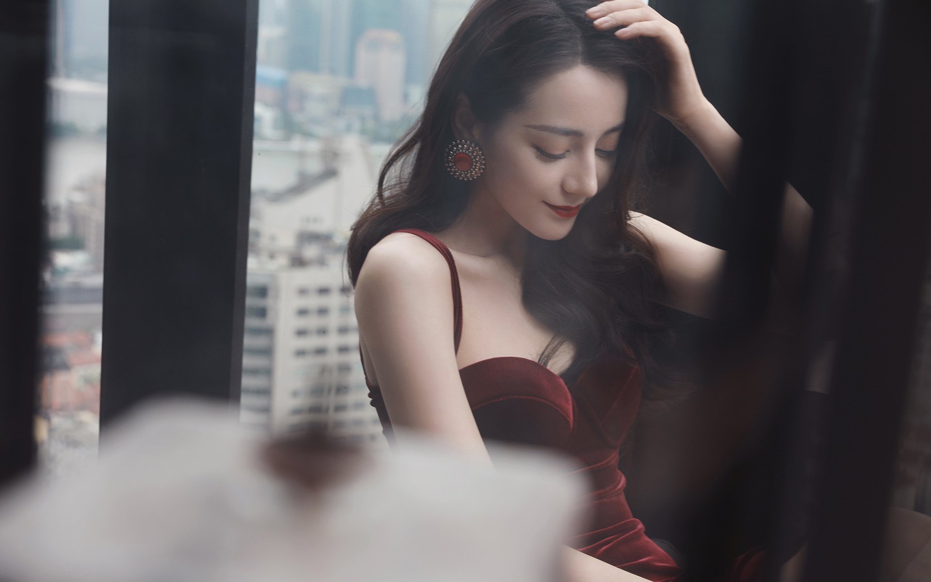 格林暴走砍50+获满分评价，上海男篮爆冷淘汰开拓者引发轰动