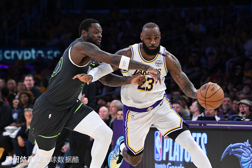 爱游戏大厅-爱德华兹节奏完全掌控,湖人连续得分压制上海队